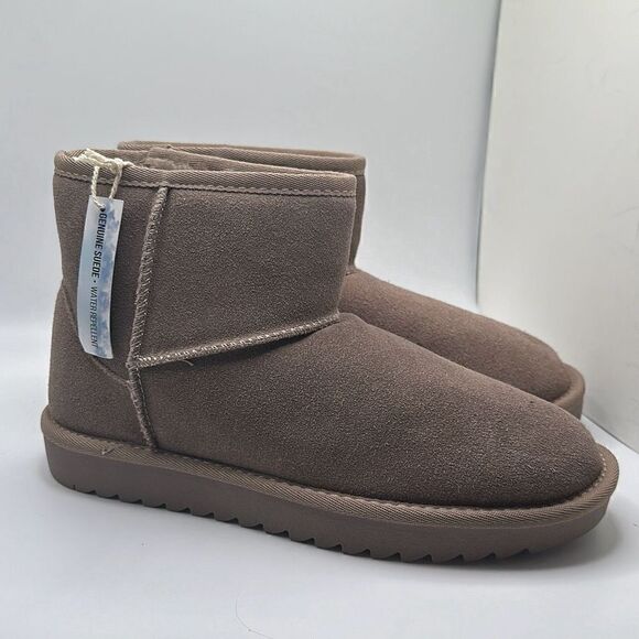 CUSHIONAIRE Women’s Cozy Boot 8 TAUPE - Picture 1 of 7